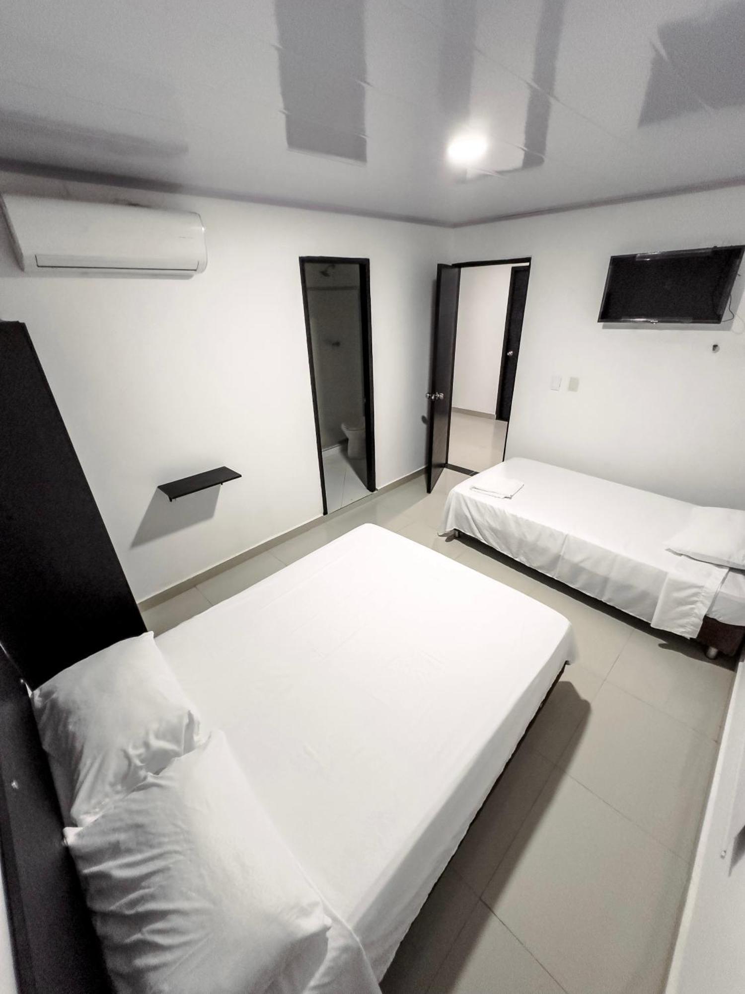 Hotel Bazurto Plaza Cartagena Exteriör bild