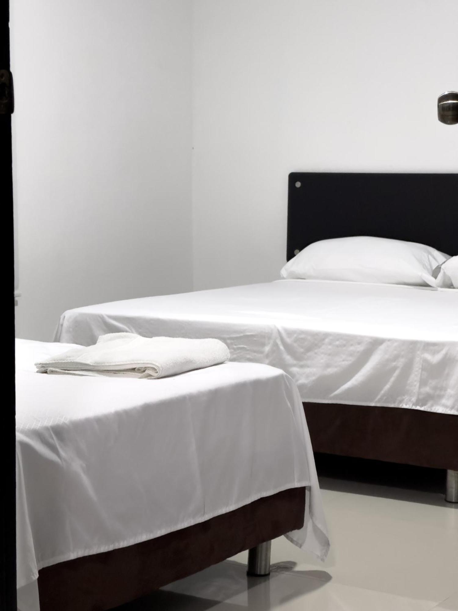 Hotel Bazurto Plaza Cartagena Exteriör bild